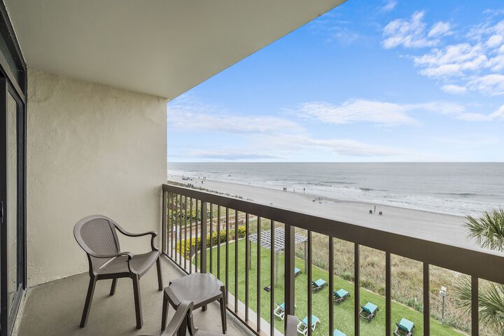 North Shore Oceanfront Resort Hotel with Waterpark