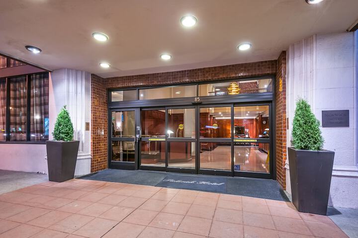 Hotel 2 of 44