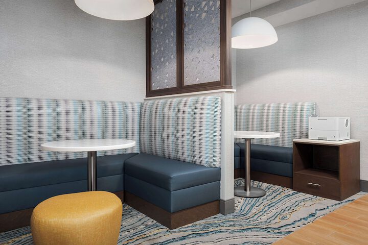Hampton Inn & Suites ATL-Six Flags