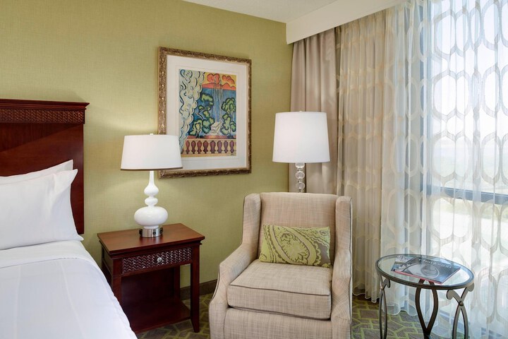 Room 30 of 72