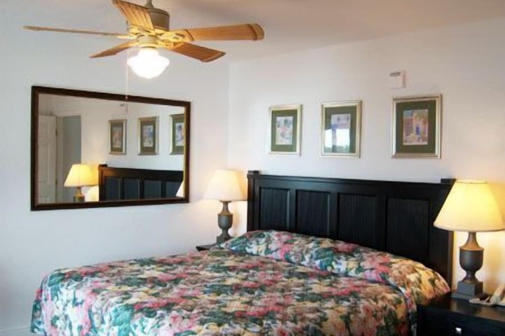 Room 17 of 40