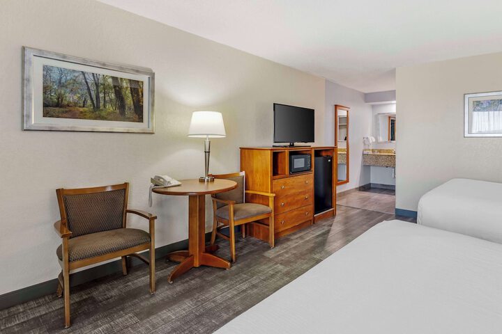 Best Western Thunderbird Motel