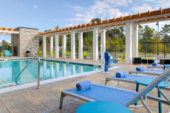 Pool 3 of 51