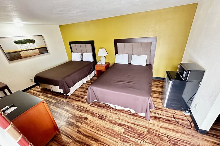 Room 13 of 23