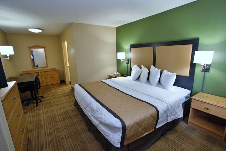 Room 25 of 43