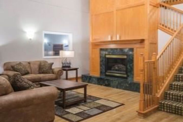 Norwood Inn and Suites