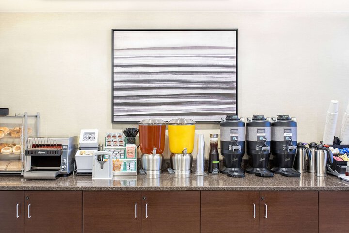 Breakfast/Coffee Service 22 of 31