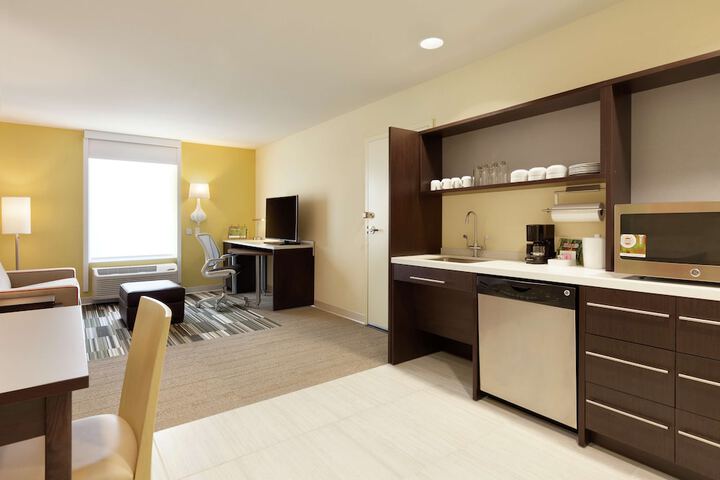 Room 9 of 30