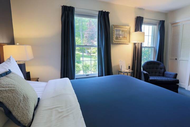 Room 82 of 116