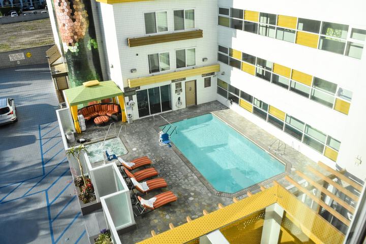 Pool 17 of 58