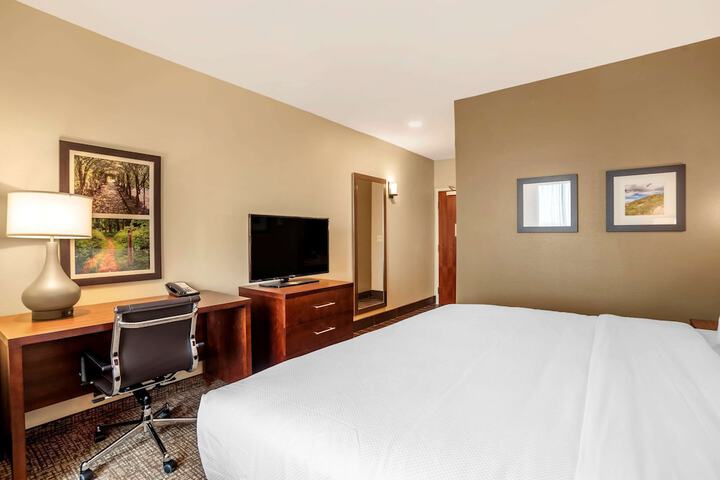 Room 16 of 31