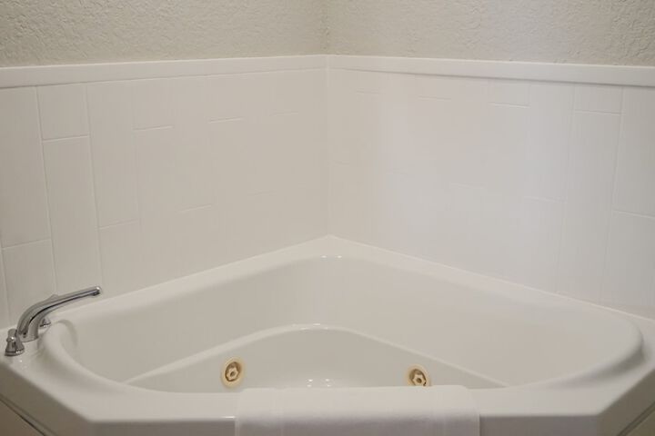 Room 21 of 66