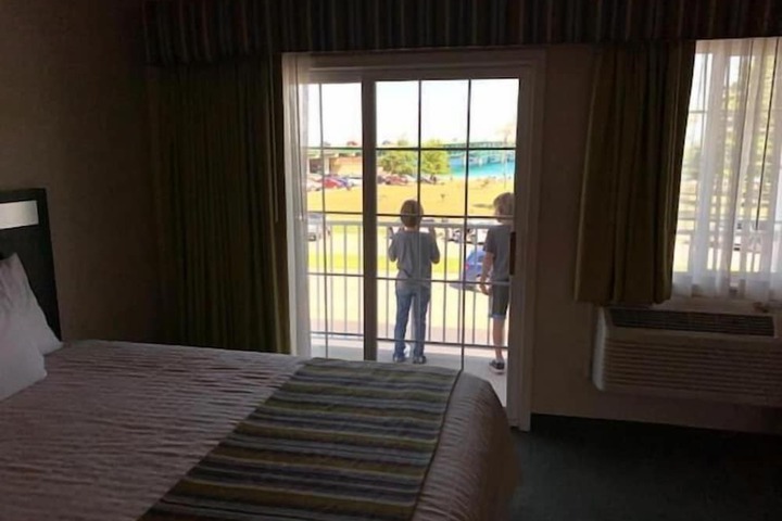 Room 20 of 40