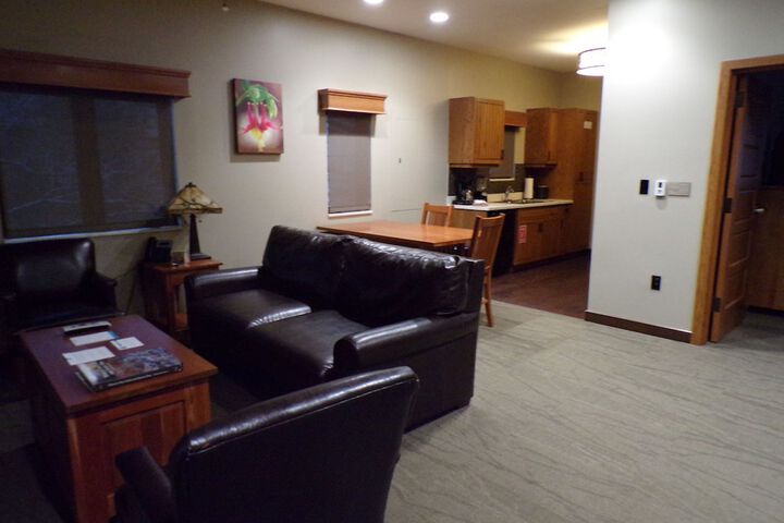 Room 76 of 124