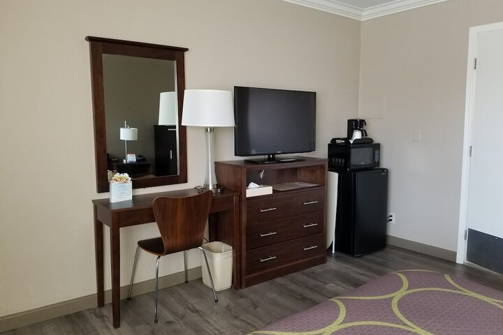 Room 16 of 24