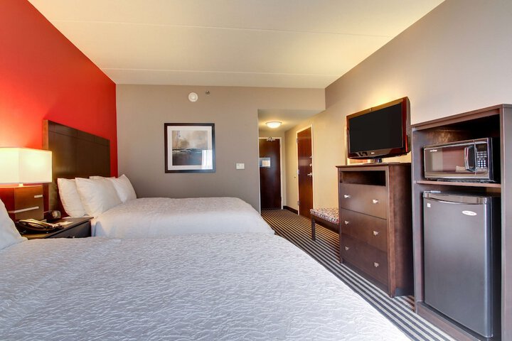 Room 36 of 74