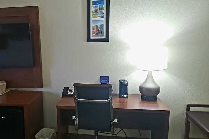 Room 30 of 47