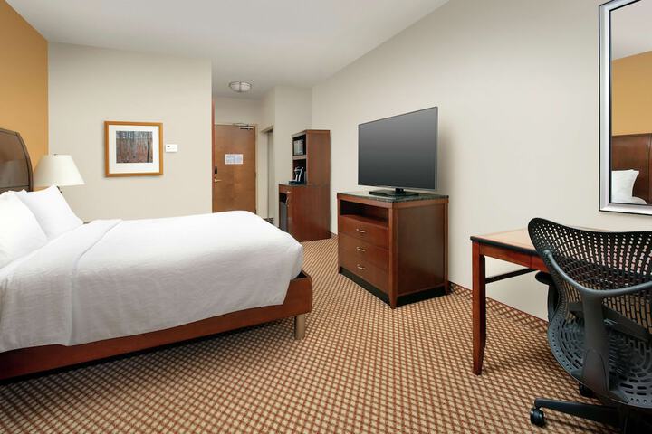 Room 11 of 26
