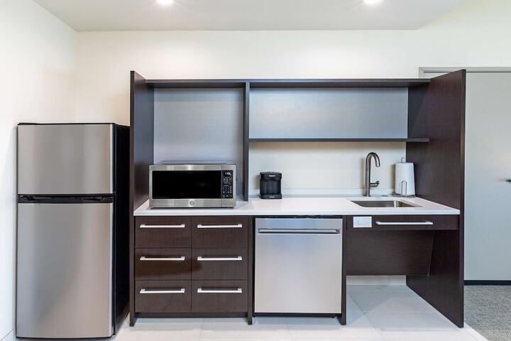 Home2 Suites by Hilton Midland East