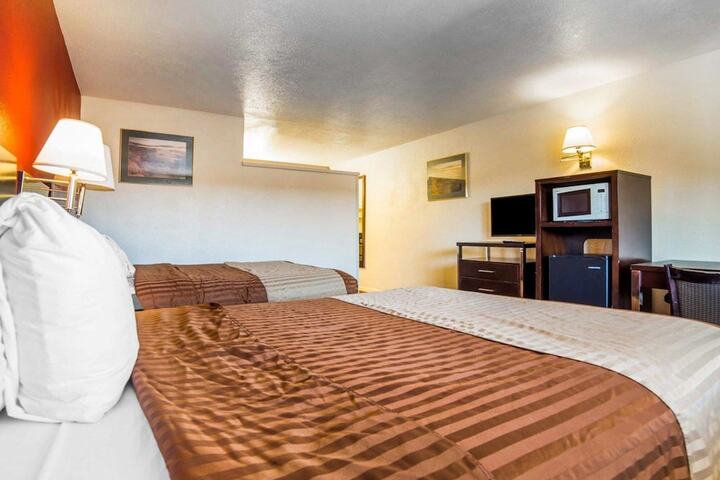Room 18 of 36