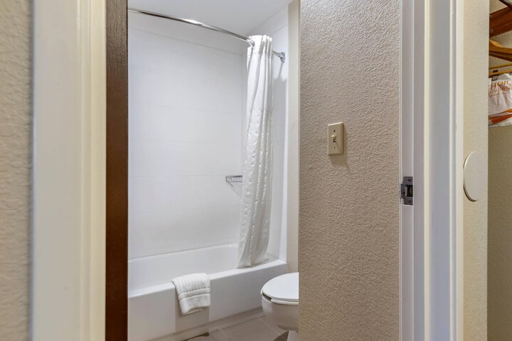 Comfort Inn Near Greenfield Village