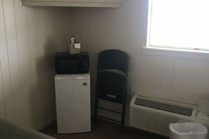 Room 14 of 22