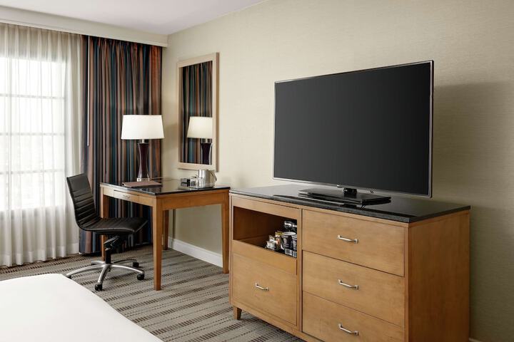 DoubleTree by Hilton San Pedro - Port of Los Angeles