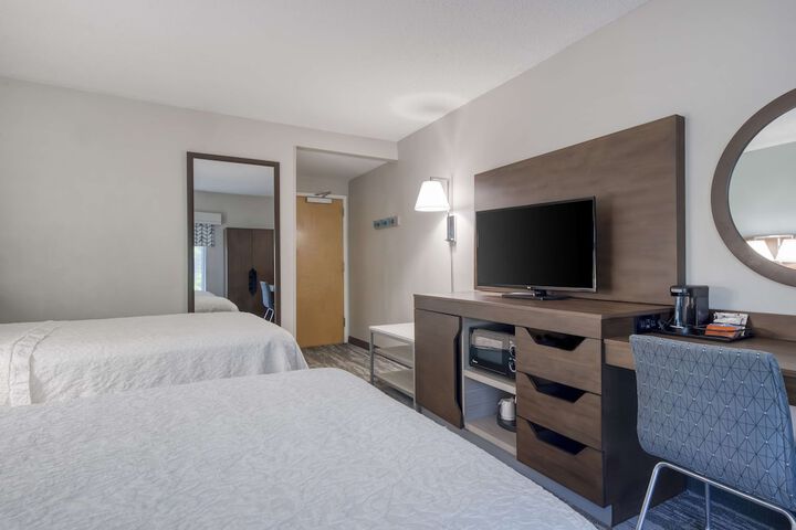 Room 37 of 106