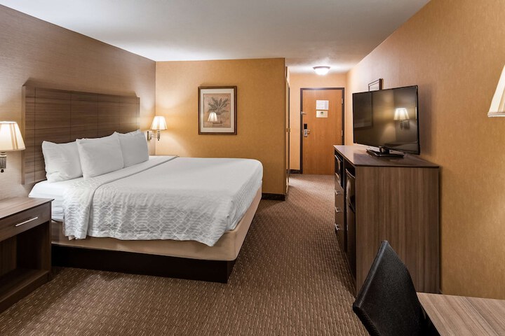Room 27 of 41