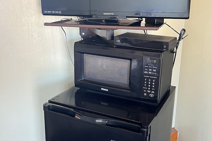 Midtown Inn & Suites