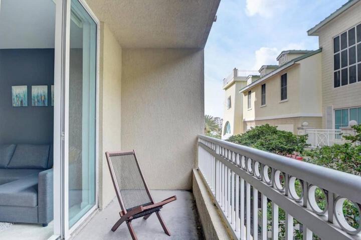 One bedroom in Lux condoCasa Costa! wbeachpass!