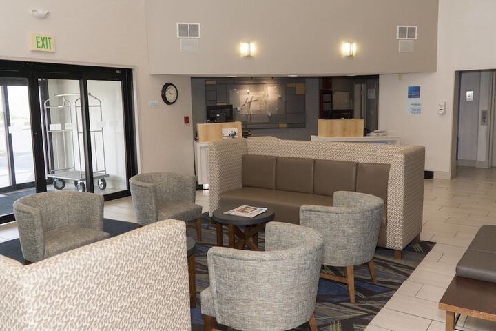 Hotel 2 of 82