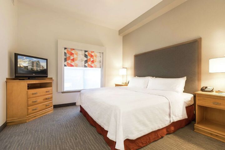 Room 9 of 23