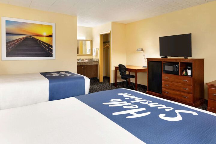 Days Inn by Wyndham Oak Ridge Knoxville
