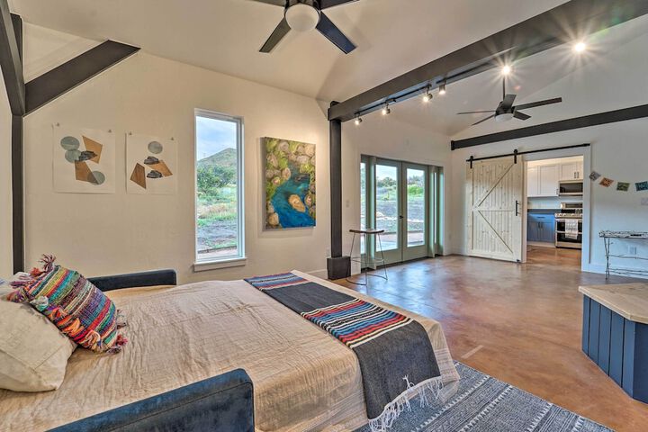 Pet-friendly Mancos Gem w / Patio & Fire Pit!