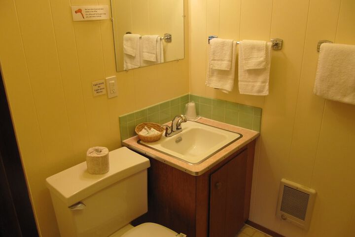 Room 79 of 154