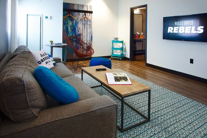 Room 43 of 54