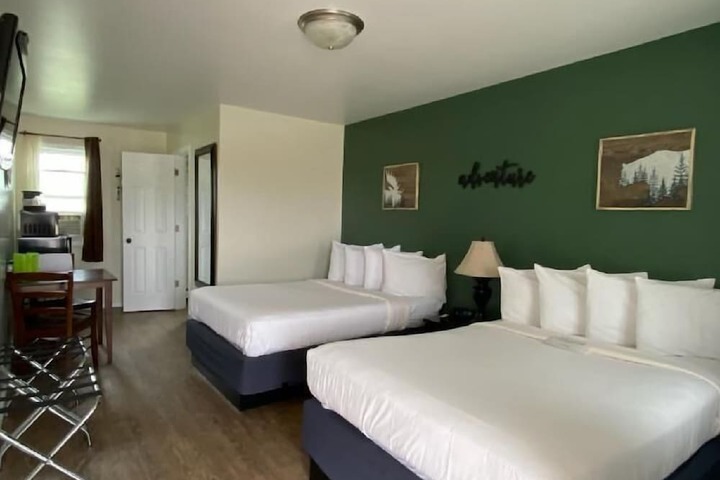 Room 19 of 33