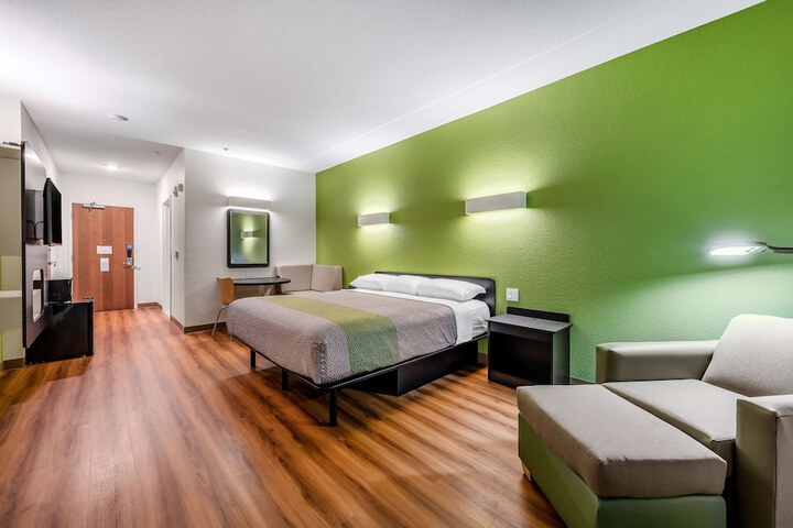 Room 20 of 53