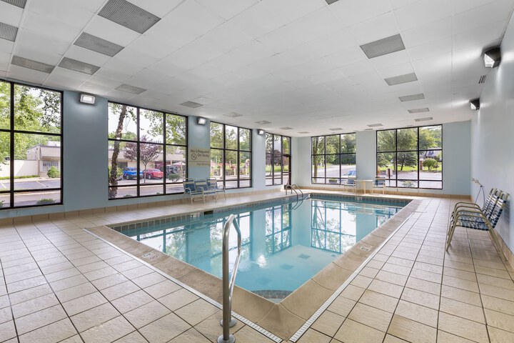 Pool 4 of 21