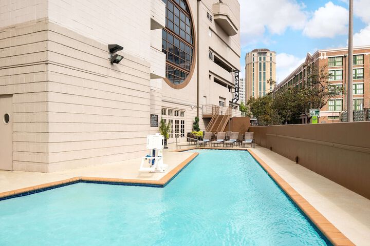Pool 4 of 65