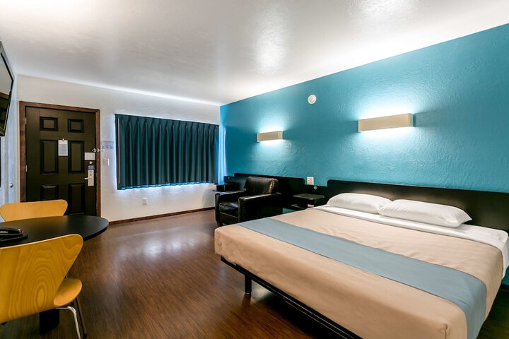 Room 20 of 44