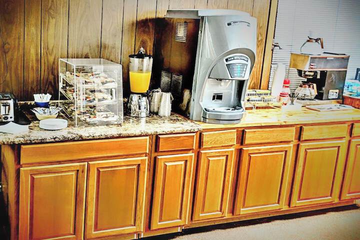 Breakfast/Coffee Service 48 of 49