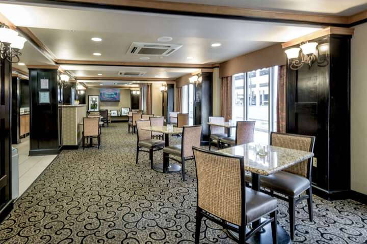 Hampton Inn & Suites Montgomery-Downtown