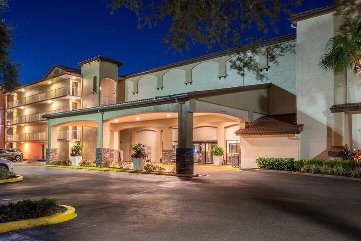 Hotel 3 of 76
