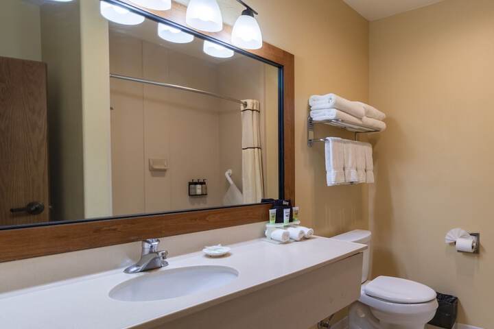 Truckee Donner Lodge