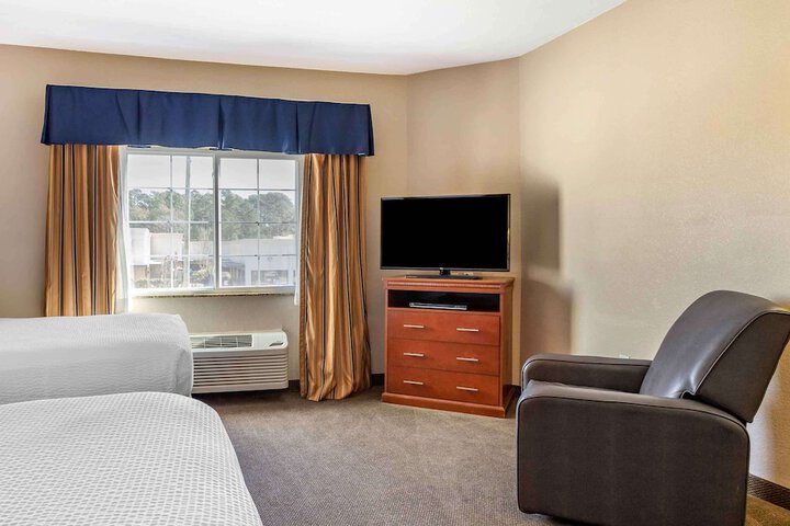 Room 36 of 41