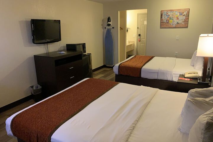 Room 38 of 48