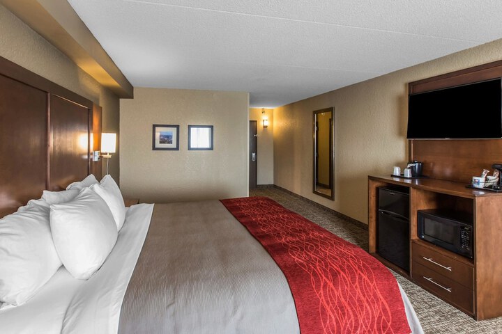 Room 13 of 27