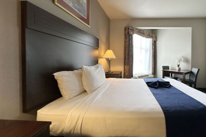 BayVue Hotel Resort and Suites